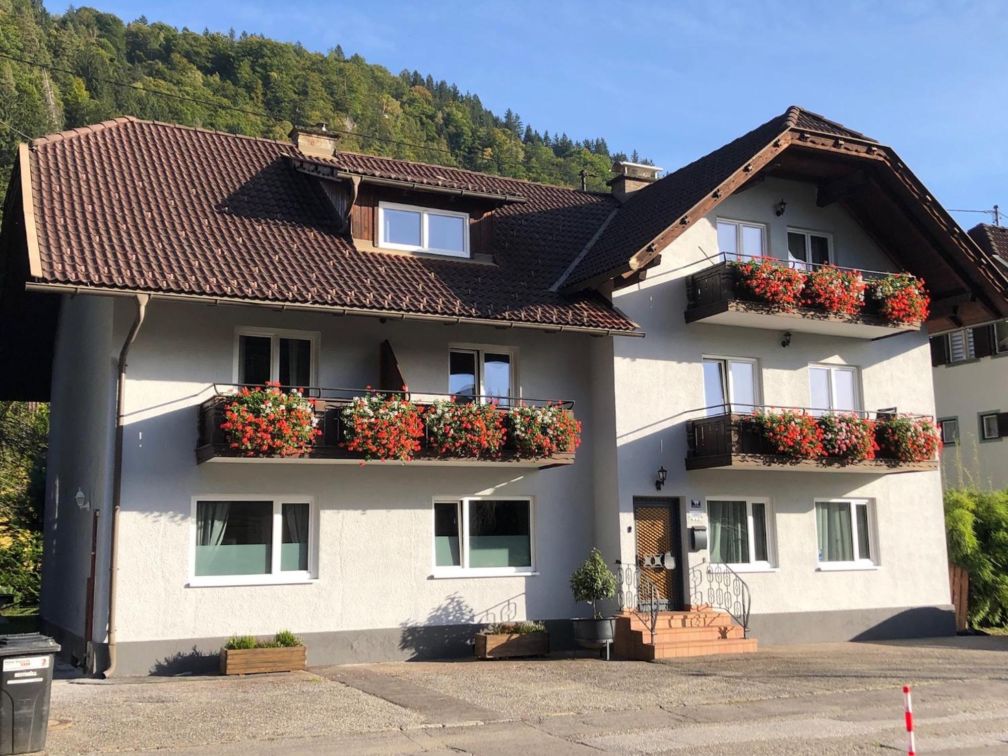 Appartement Brettljause Ferienhaus Fuenf Sinne Döbriach Exteriör bild